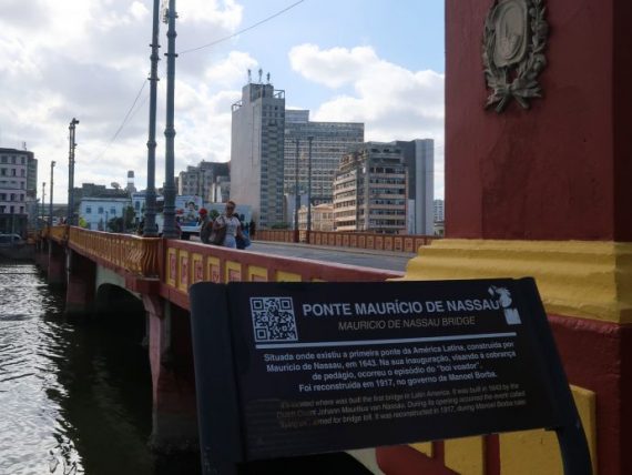 essa megalomania pernambucana é fato: a primeira ponte foi no Recife