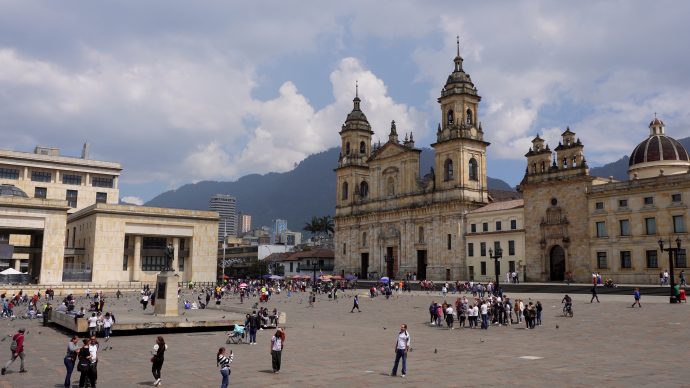 o que fazer em Bogotá - plaza bolívar