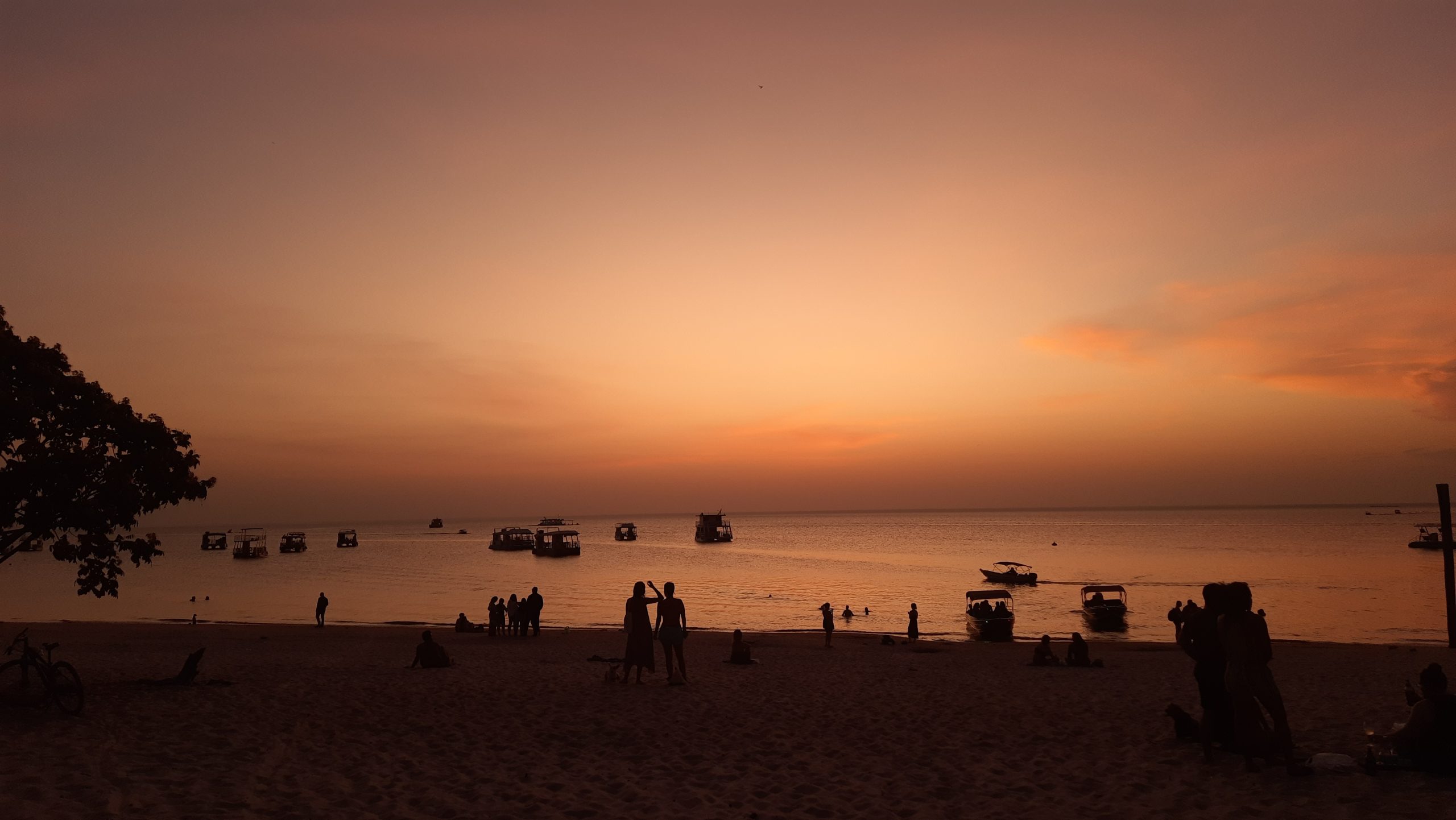 pôr do sol em alter do chão