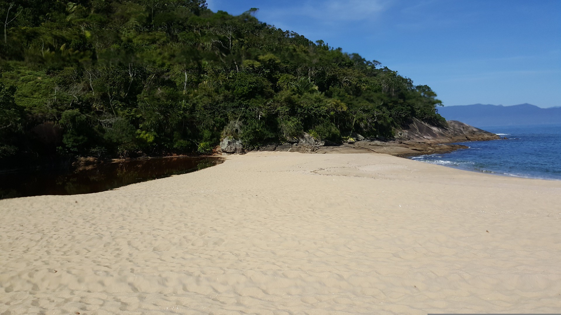 where to stay in ubatuba, brazil