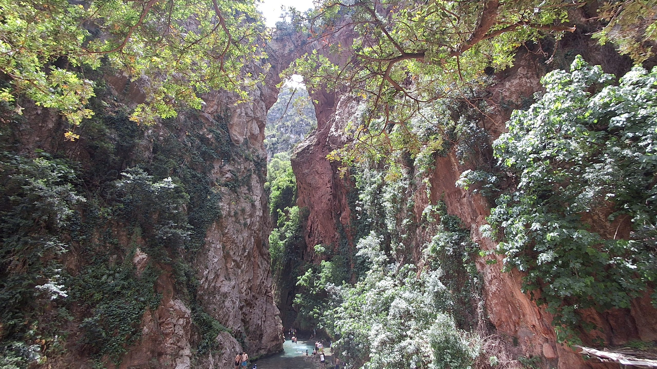 god's bridge em akchour