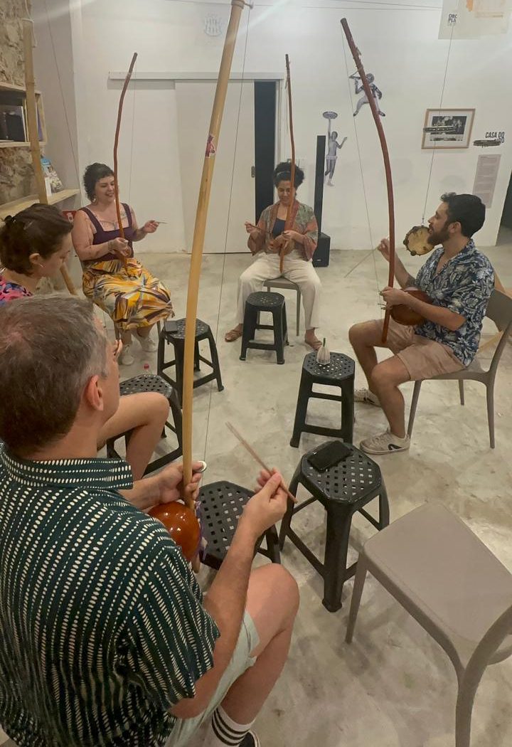 how to learn berimbau - group class in rio de janeiro