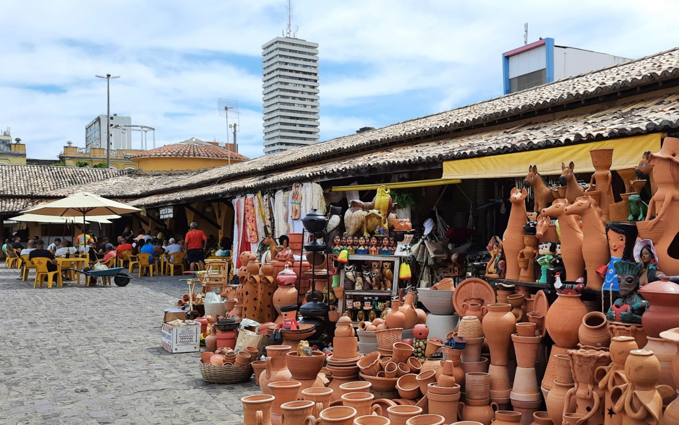 Thales Ferraz Handicrafts Market