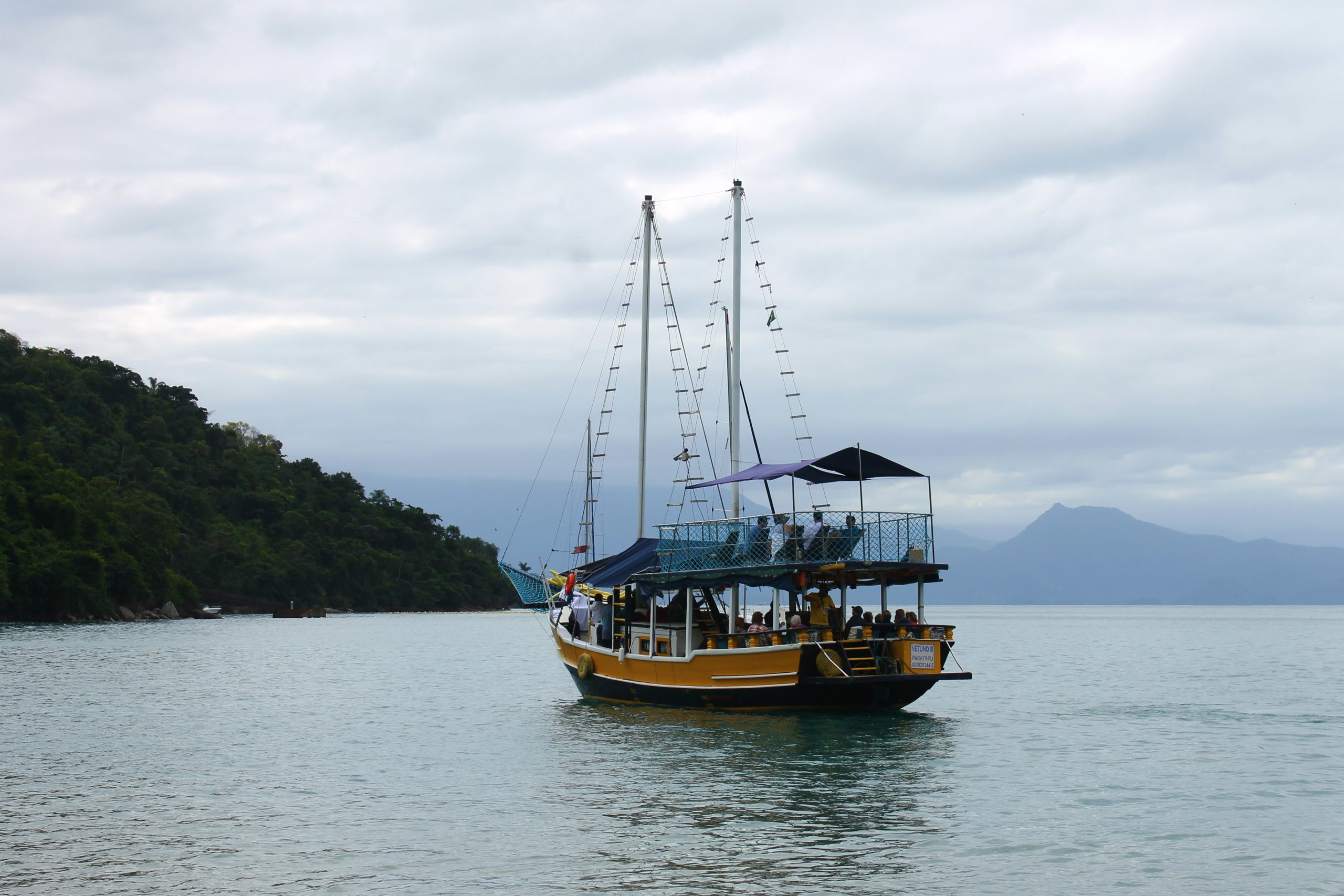best things to do in paraty - boat tour